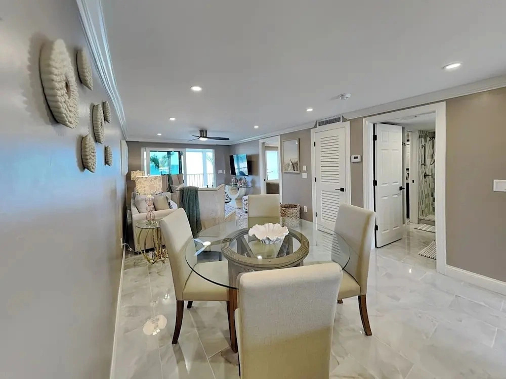 Pointe South 106