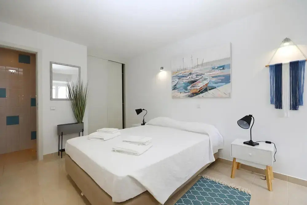 Z 01 - Bedroom 1 in Gil Vicente Guest Rooms