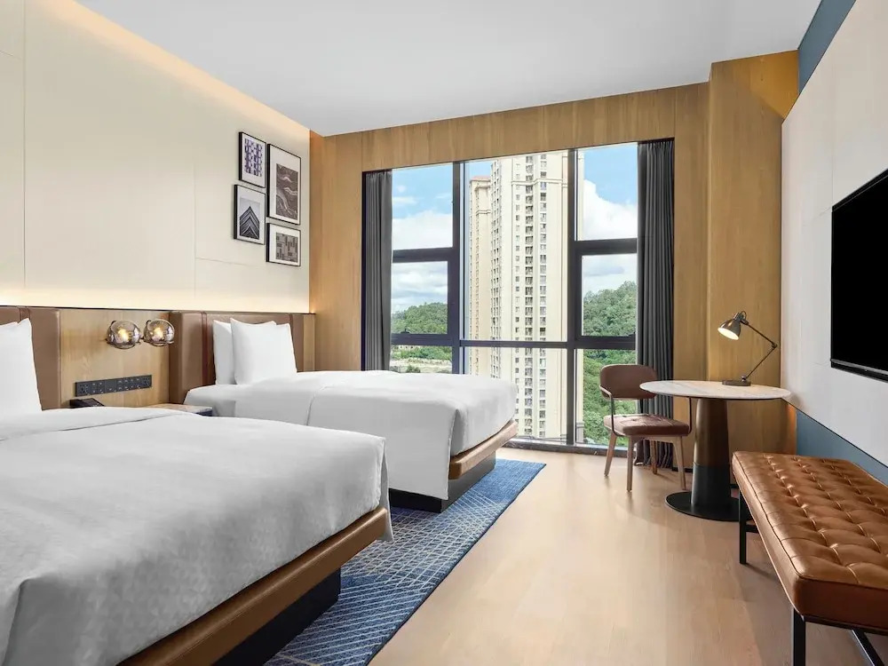 Four Points by Sheraton Guiyang Shilihetan