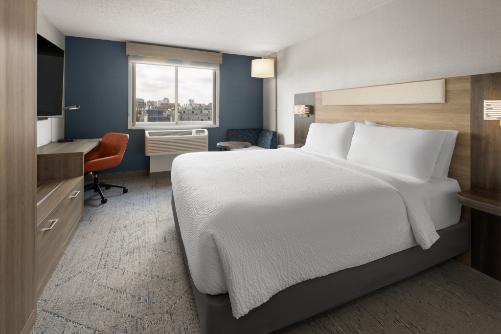 Holiday Inn Express Philadelphia Penns Landing by IHG