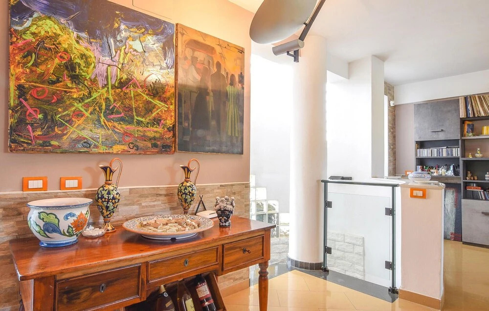 Amazing Home in S. Croce Camerina RG With 6 Bedrooms, Private Swimming Pool and Outdoor Swimming Pool