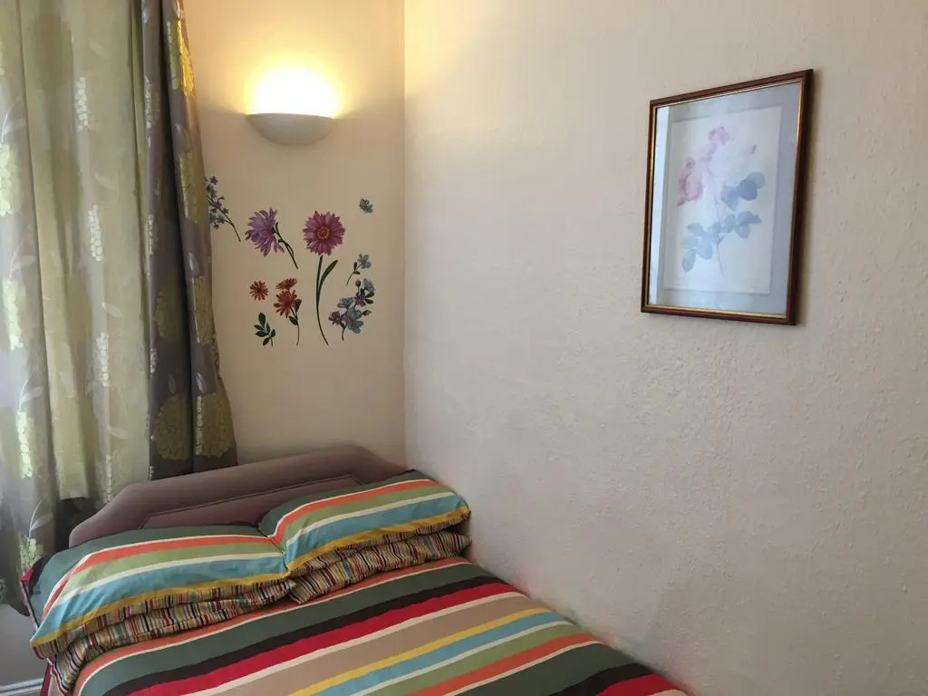 Crossways Hotel