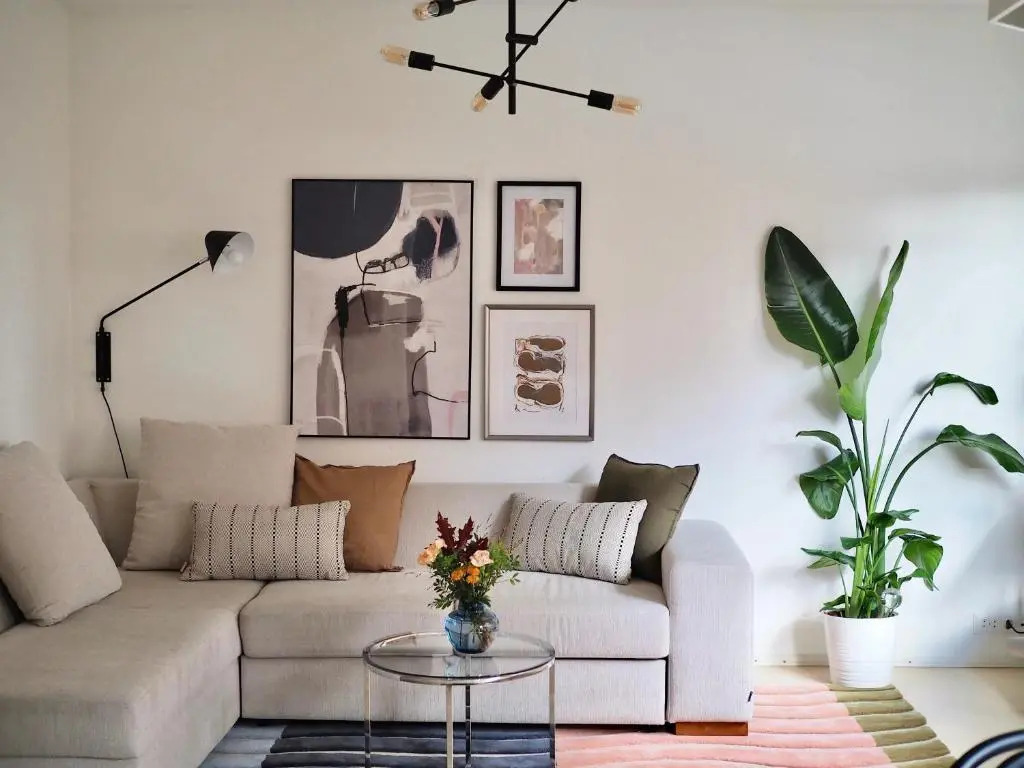 Oceanic & trendy two bedroom apartment with FREE parking