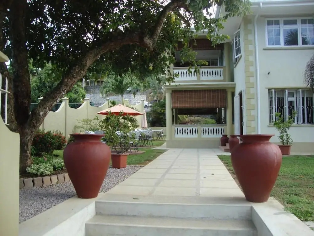 Bel Air Hotel