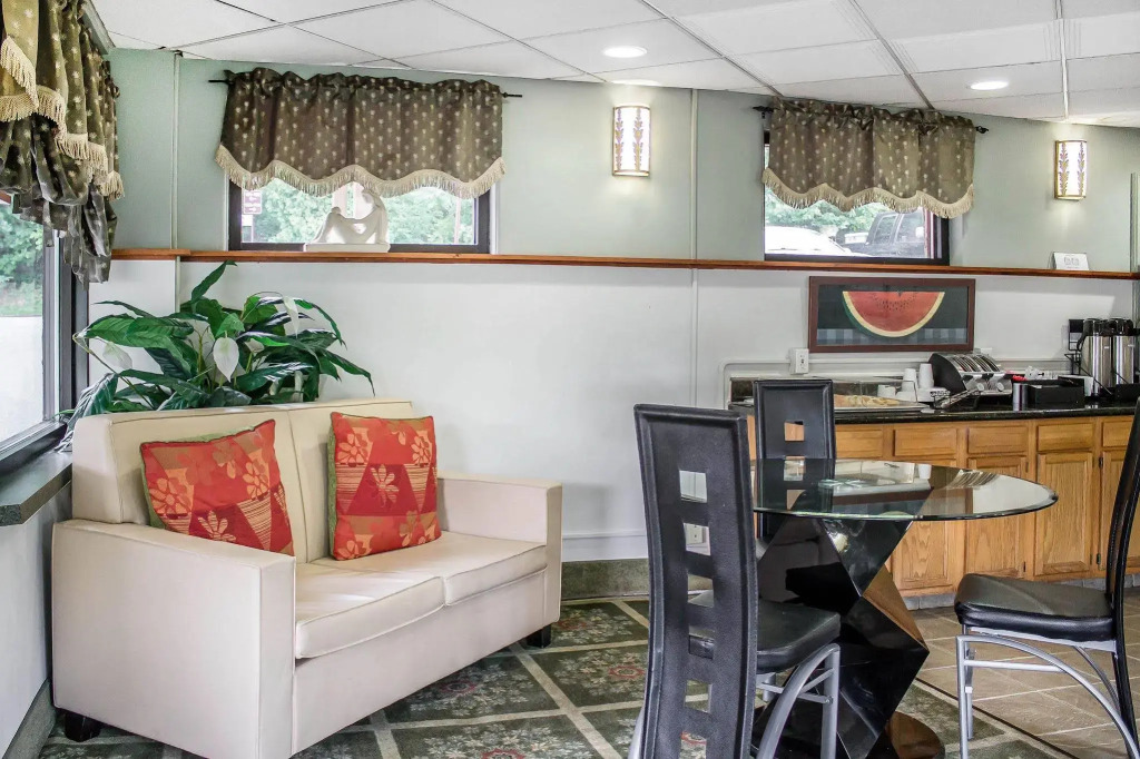 Econo Lodge Clarks Summit - Scranton