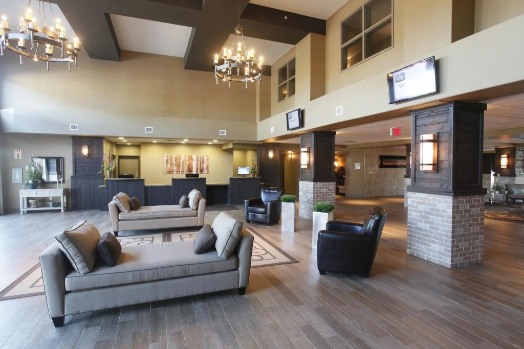 Pomeroy Inn & Suites at Olds College