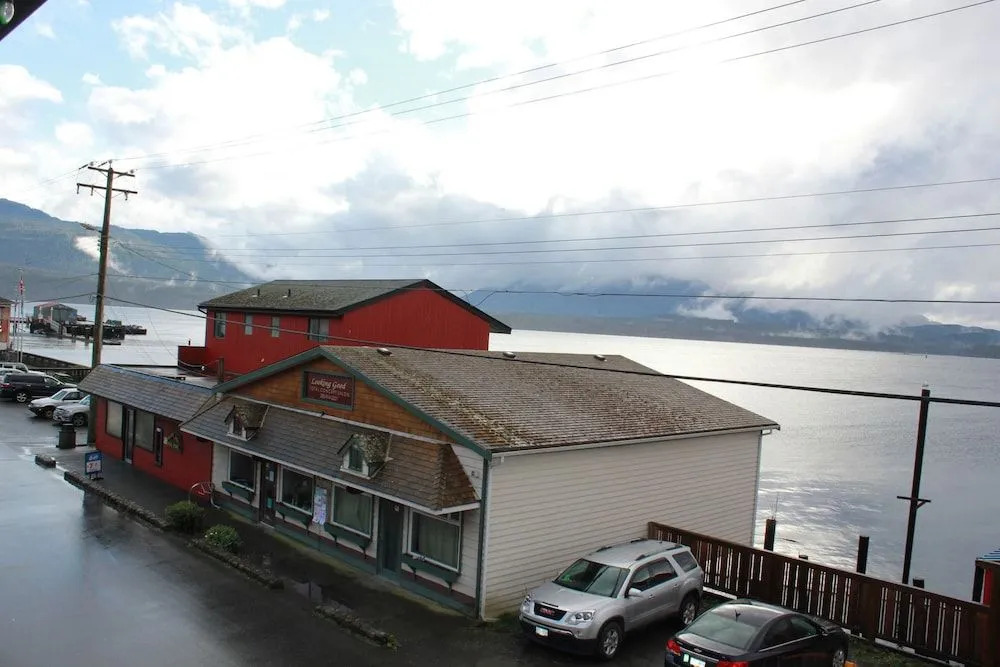 Bayside Inn