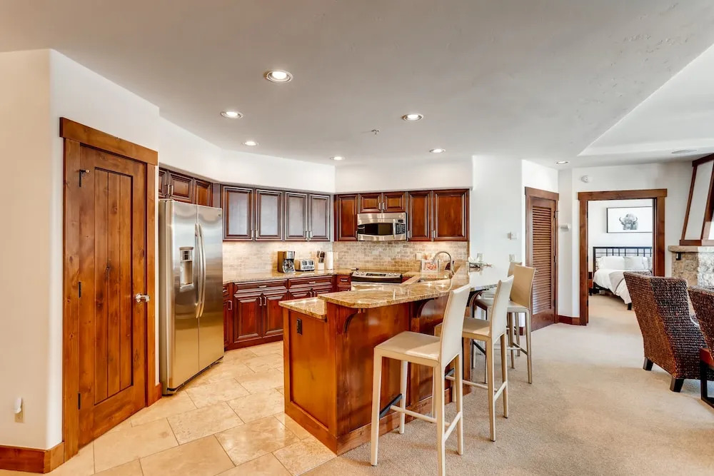 Ski-in/ski-out At Crystal Peak Lodge 3 Bedroom Condo