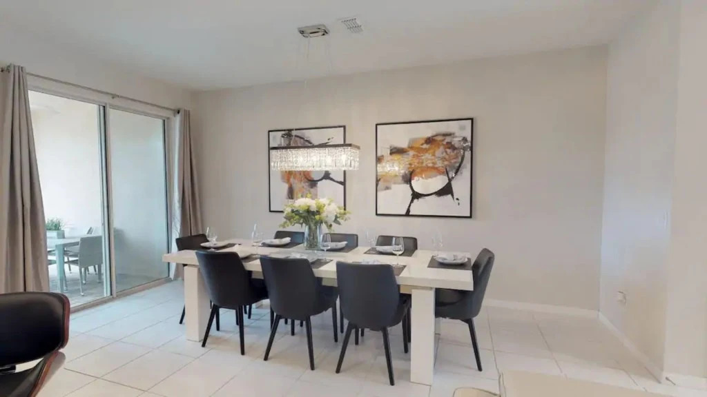 4 Bedrooms 4 Bathrooms Solara 1568 Cp