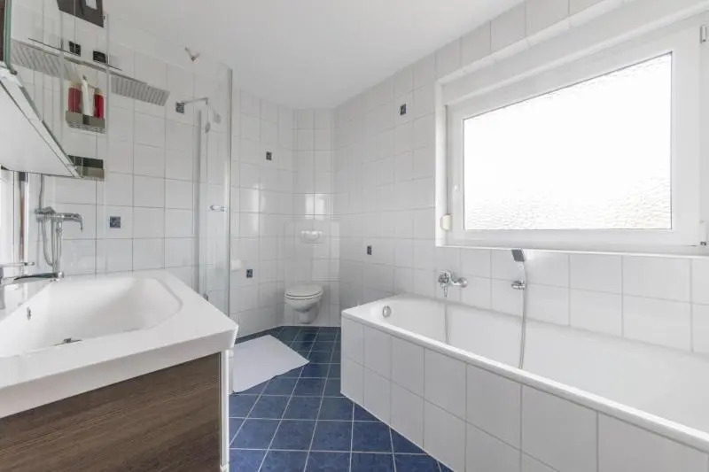 ID 6129 - Private Rooms