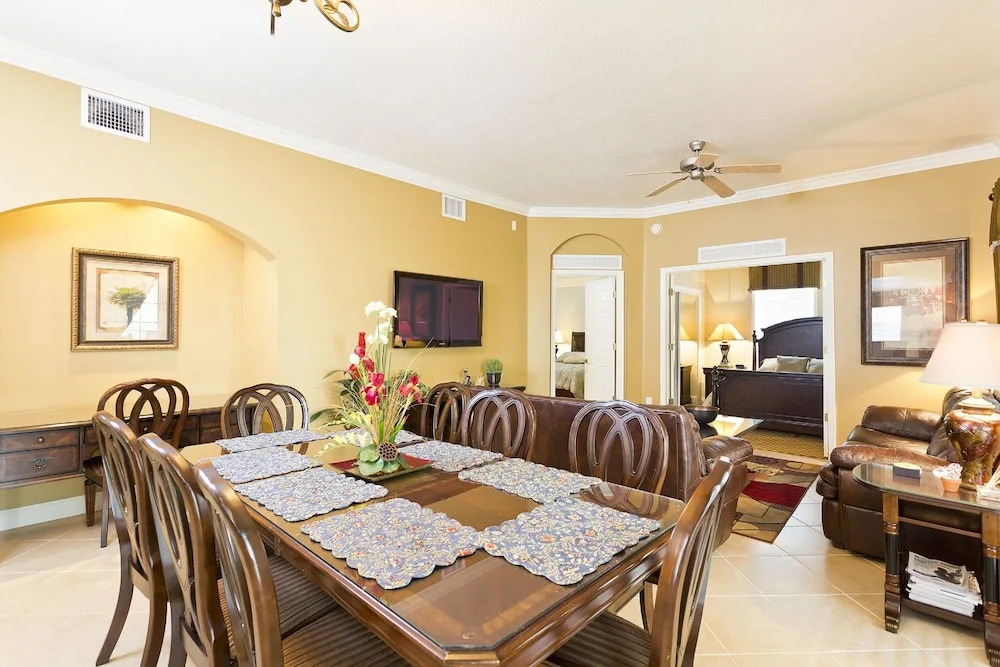 Reunion Resort by Intteli Fun Rentals