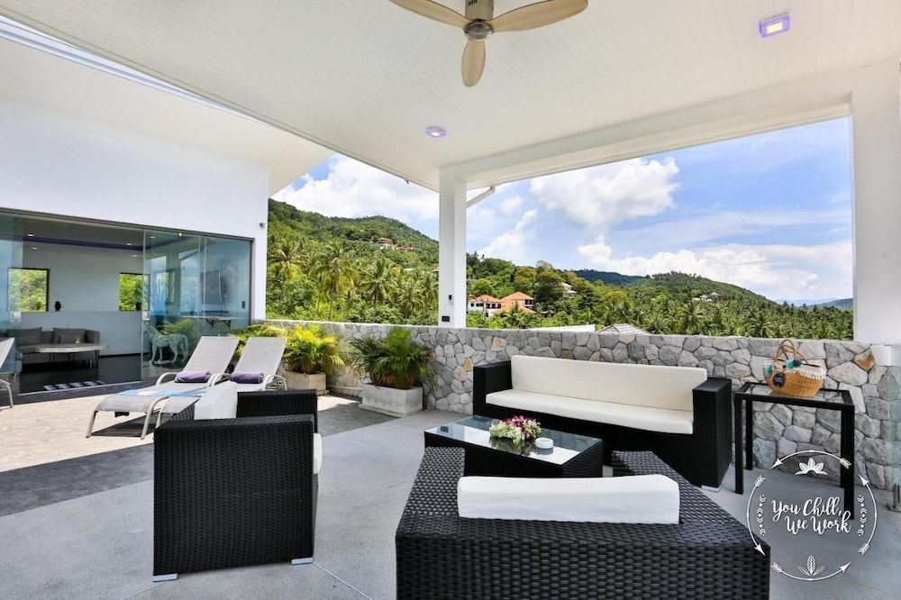 V297 Hillside Sea View Villa with Infinity Pool