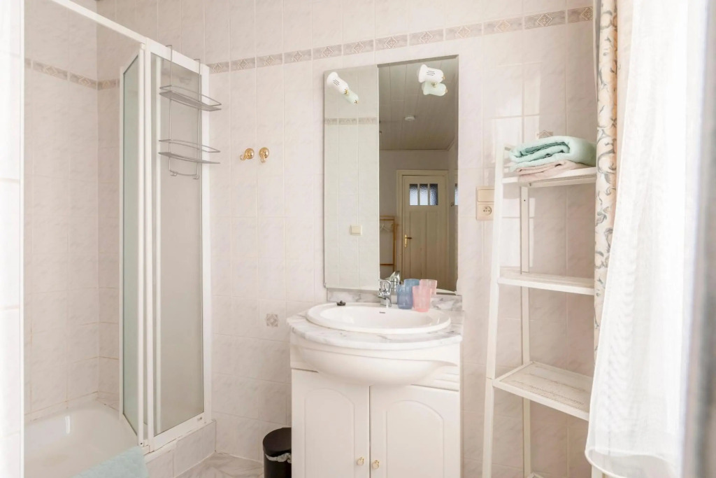 Cosy apartment 150m from the beach