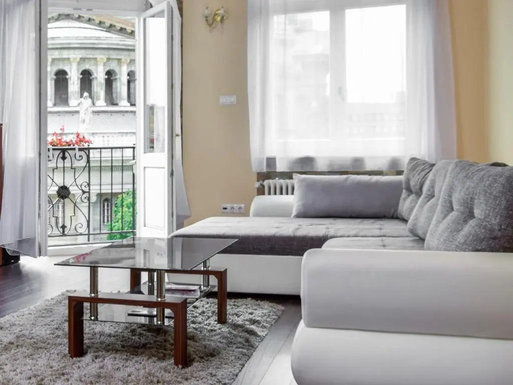 Basilica Apartments
