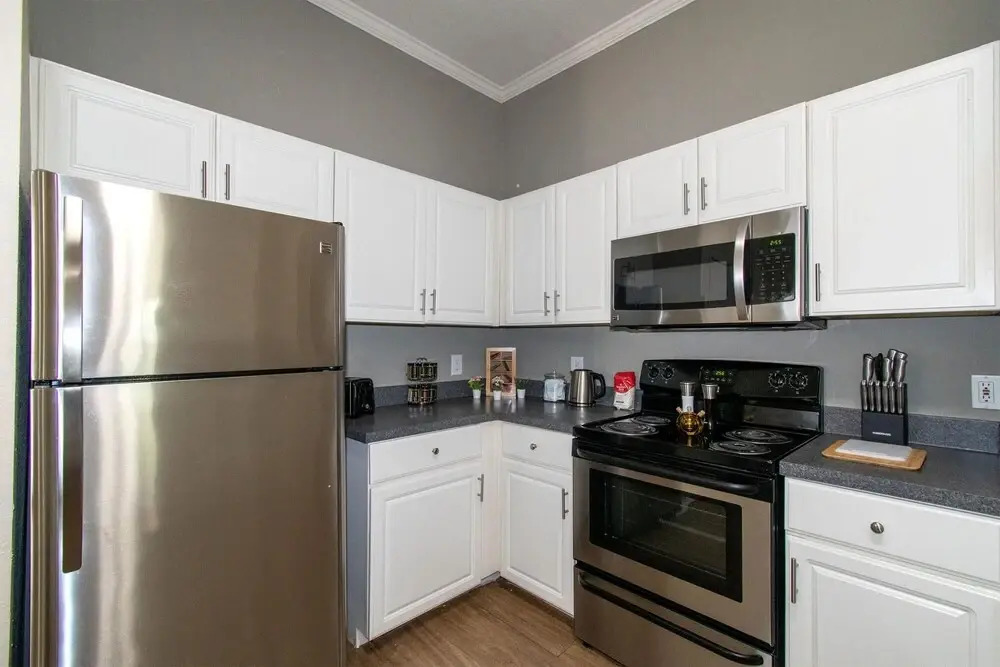 Relax, Revive and Renew in a great apt!