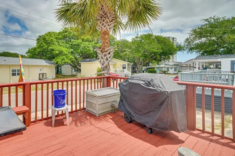 Walk to Shore: Myrtle Beach House w/ Private Deck!