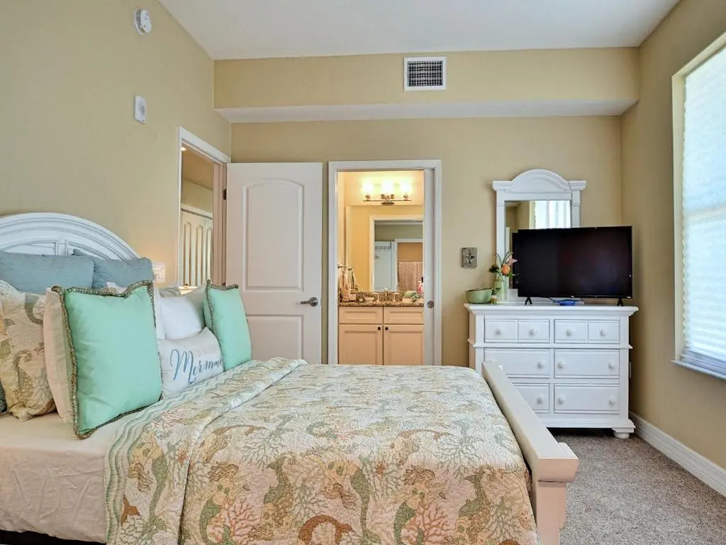 Sandpiper's Cove 303 Waterfront 3 Bedroom 2 Bathroom - Sandpiper's Cove 23146