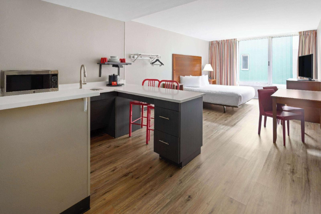 Holiday Inn Ellsworth
