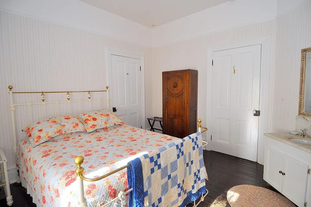 Manor at Berkeley Springs