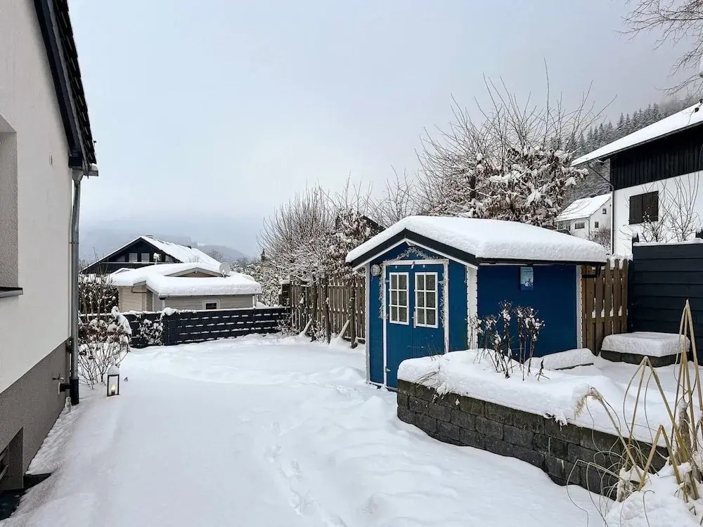 Ruhig Gelegenes Haus in Bruchhausen mit Terrasse