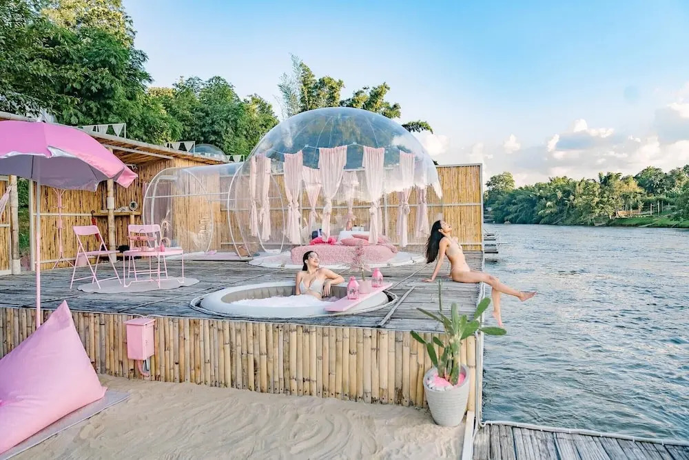 The Three Bubble Houses