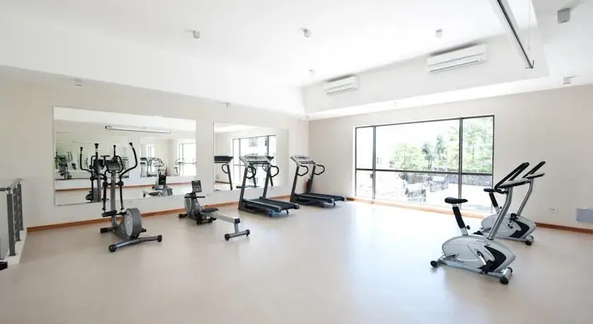 La Residence Luxury Beach Apartments by BARNES