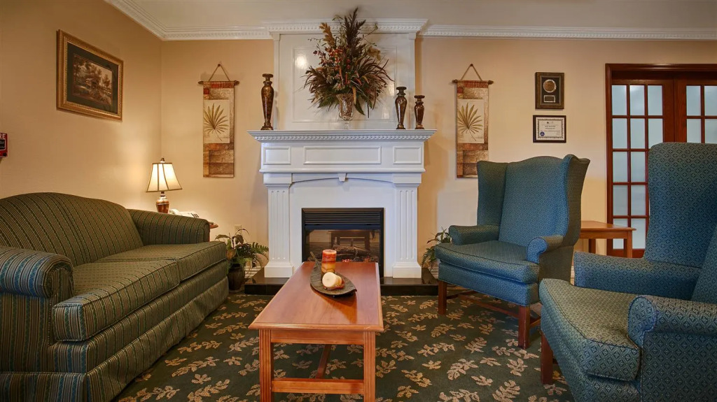 Best Western Pineywoods Inn