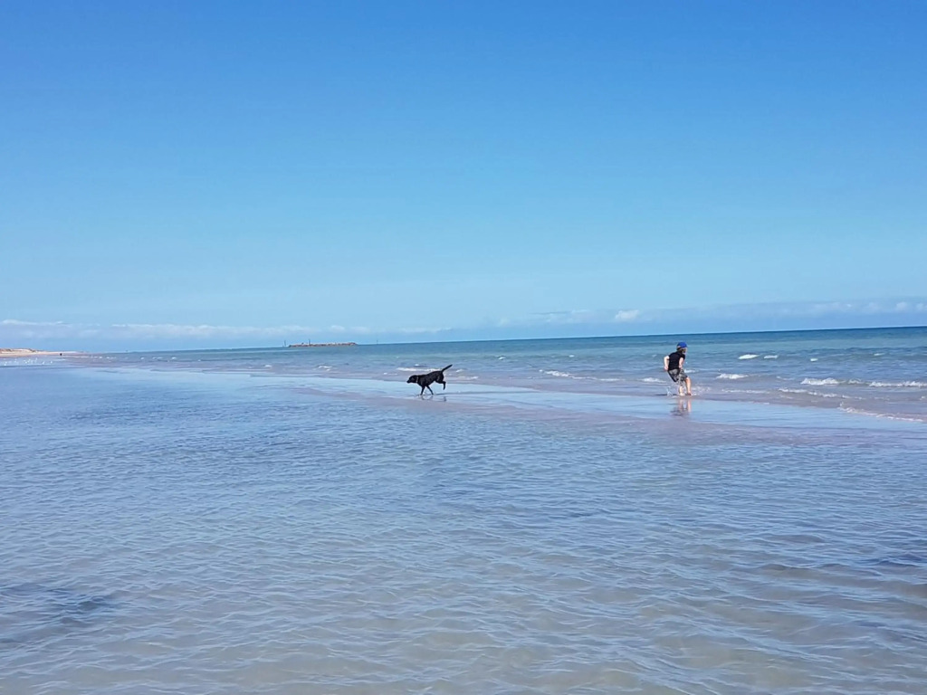 Semaphore Sea Breeze-Family Beach-Heated Plunge Pool Holiday House 4 brm 2 bath