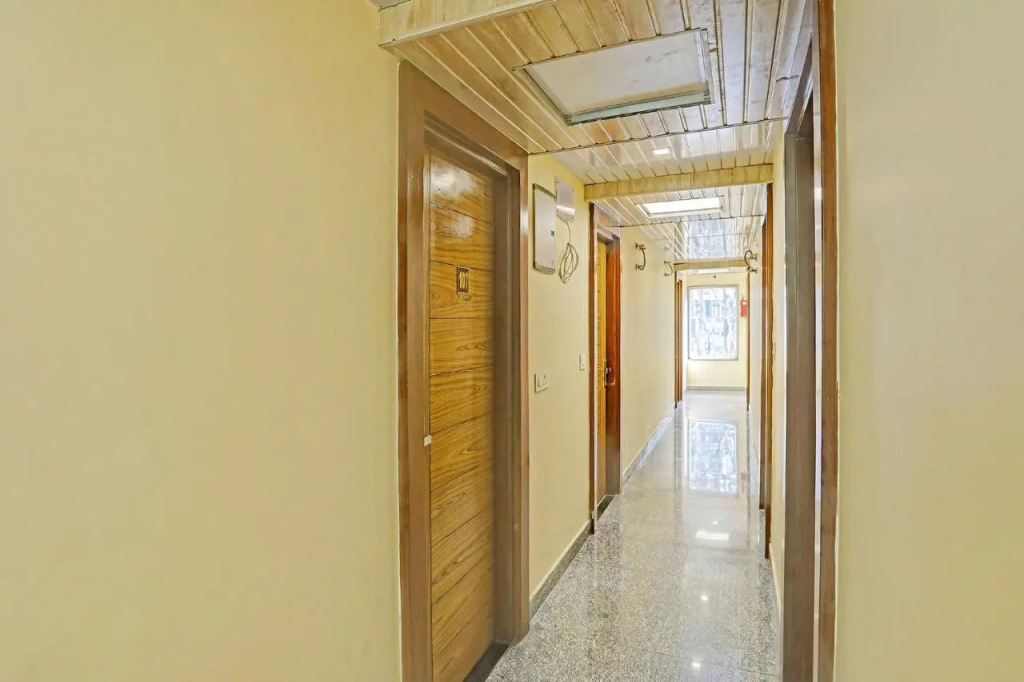 Fabhotel Wood View