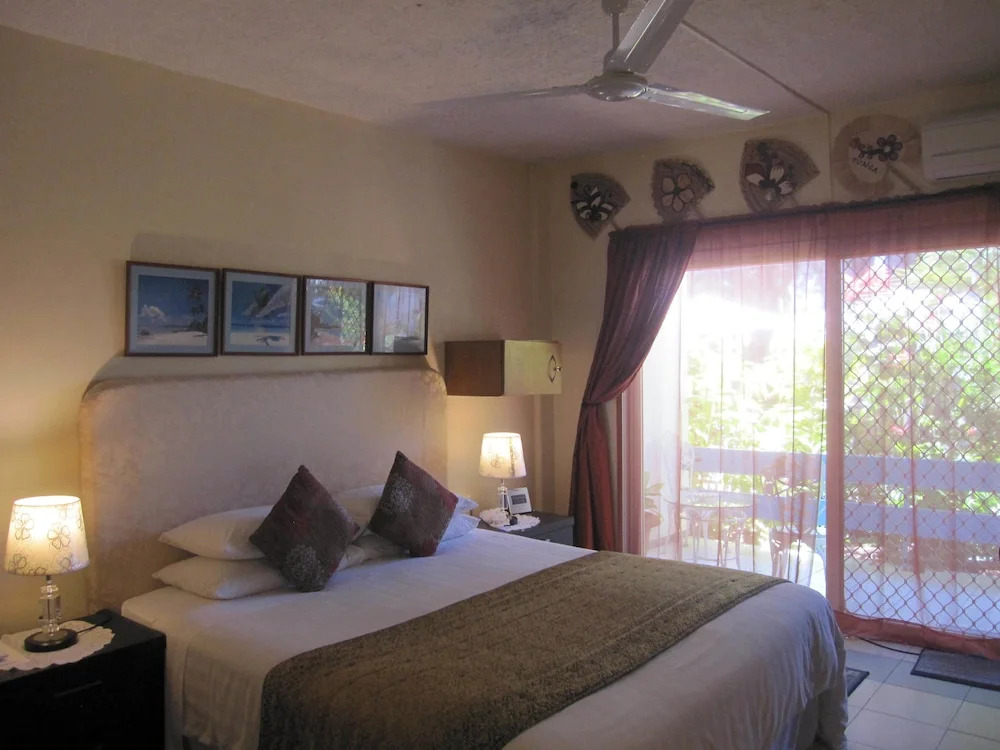 Captain Cook Apartments