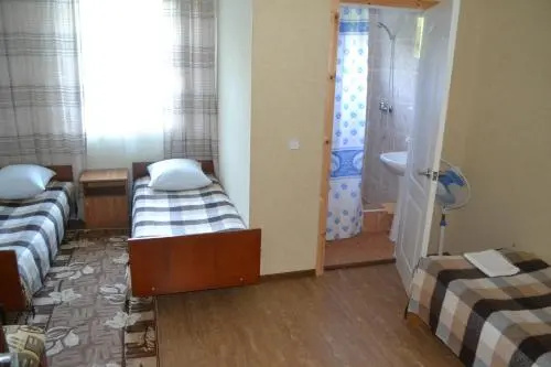 Guesthouse on Tsiolkovskogo Street 43