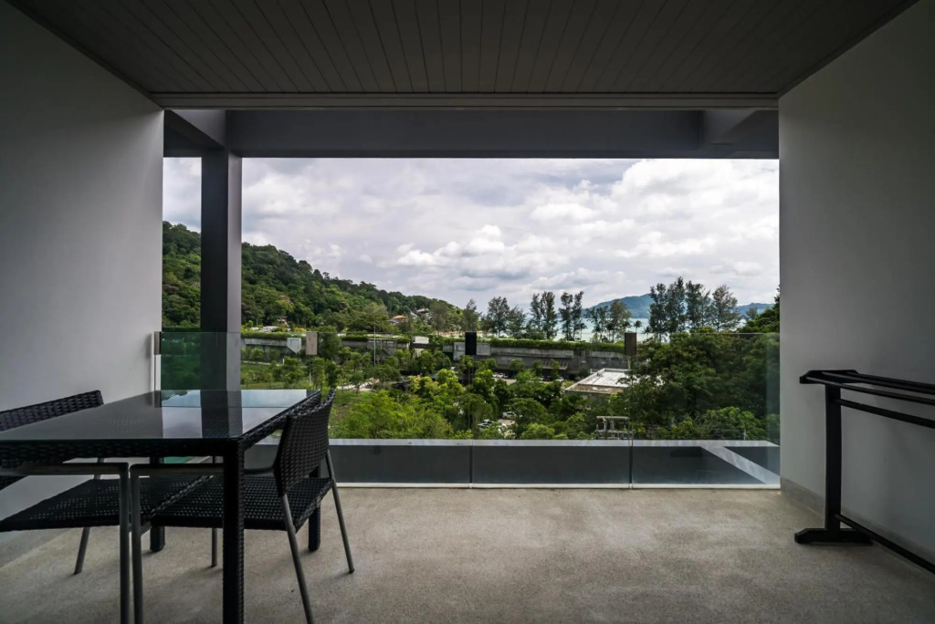 Sea view studio at Twin Sands, walk to Tri Tang beach!