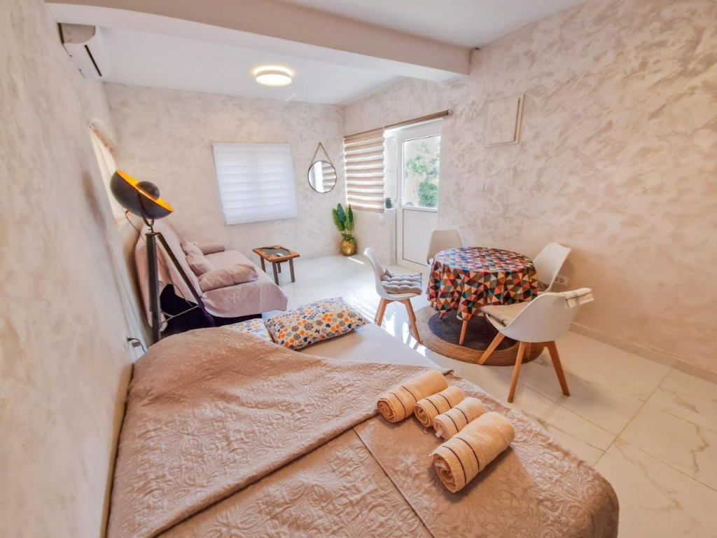 Ratac Eco Guest House