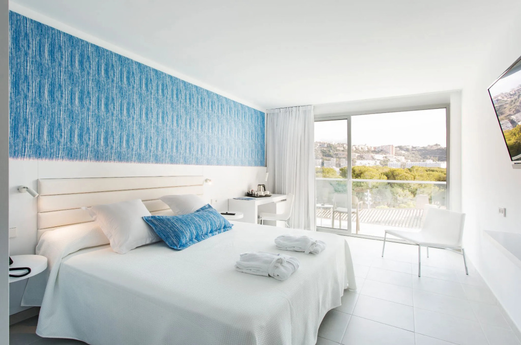 Sky Senses Hotel