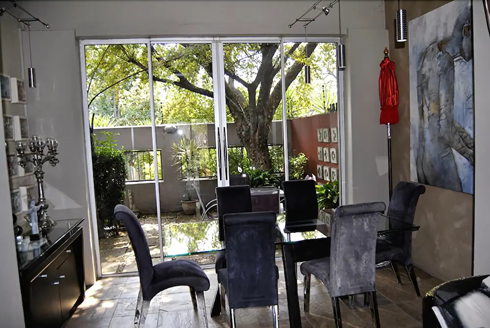 Saffron Guest House