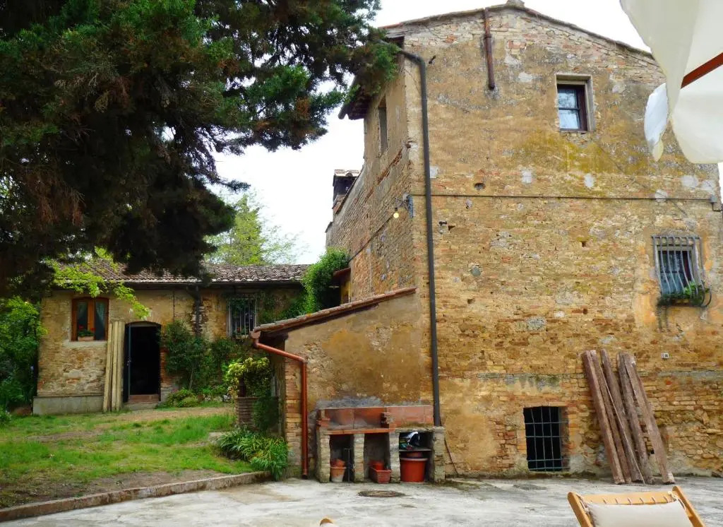 Huge Country House in San Gimignano