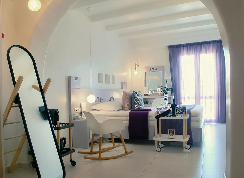 Glaros Petit Hotel