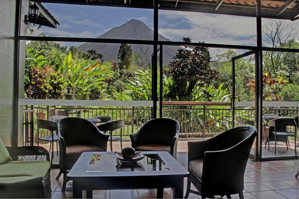 Hotel Arenal Kioro Suites & Spa