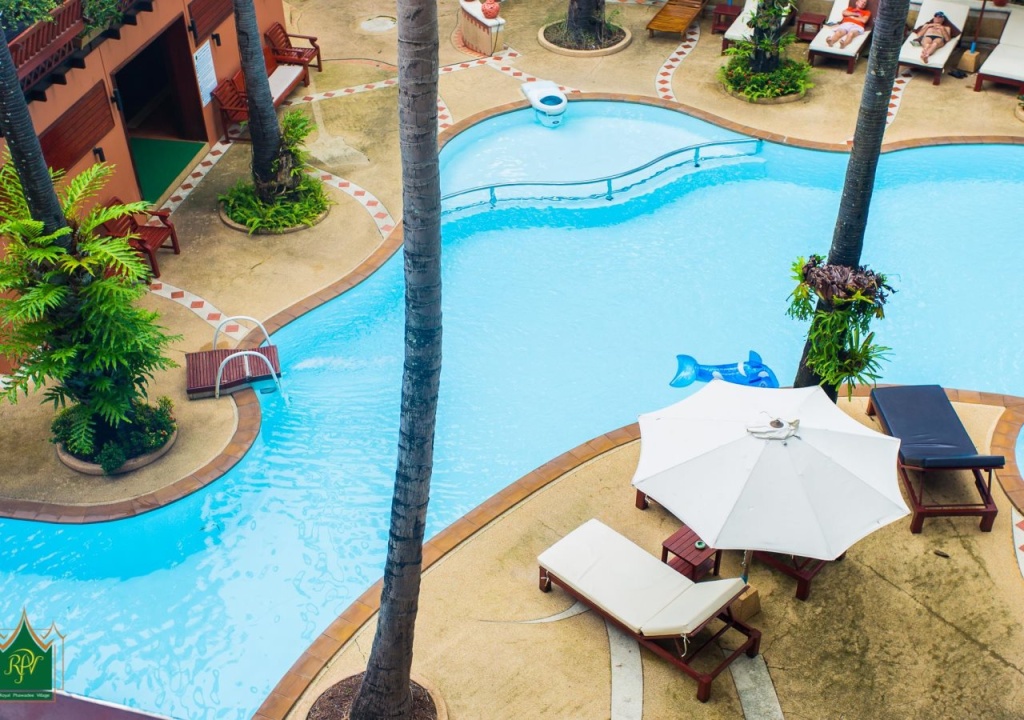 Royal Phawadee Village Patong - 2 Minutes walk to the beach