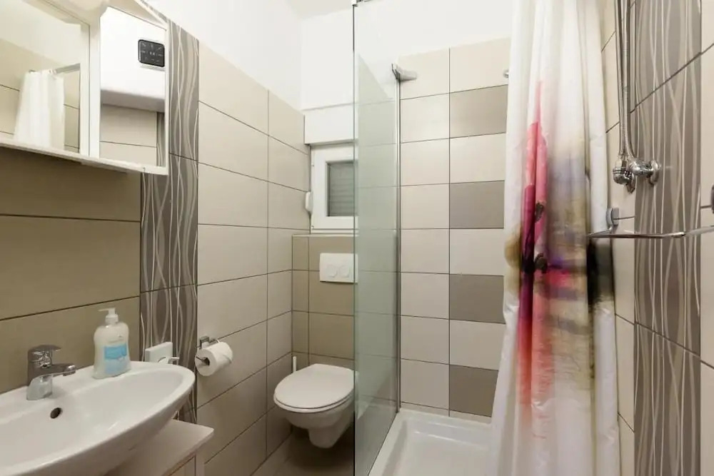 Studio Apartment With Balcony Near Beach Apartmani Orhideja