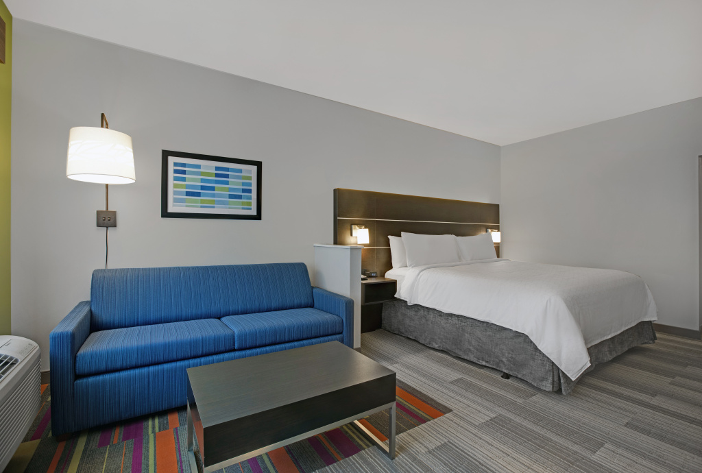 Holiday Inn Express - Milwaukee Downtown by IHG