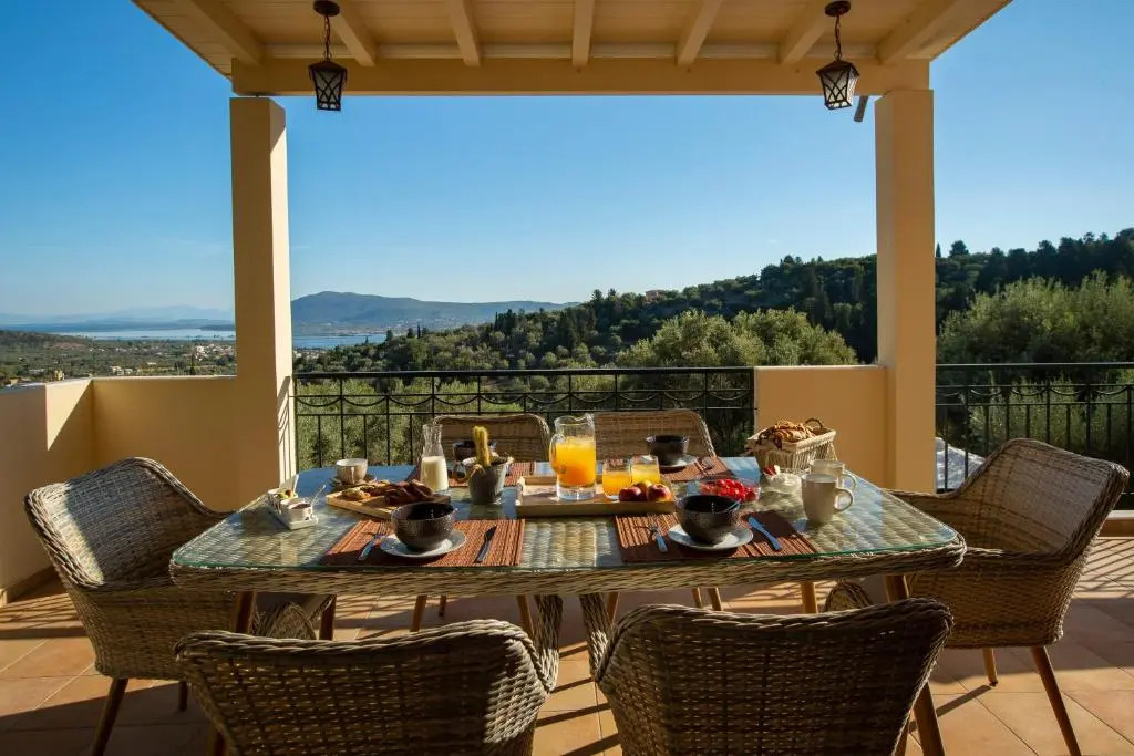 Villa Daphne, Inoro Villas