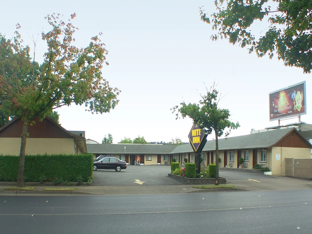 Nite Inn Motel