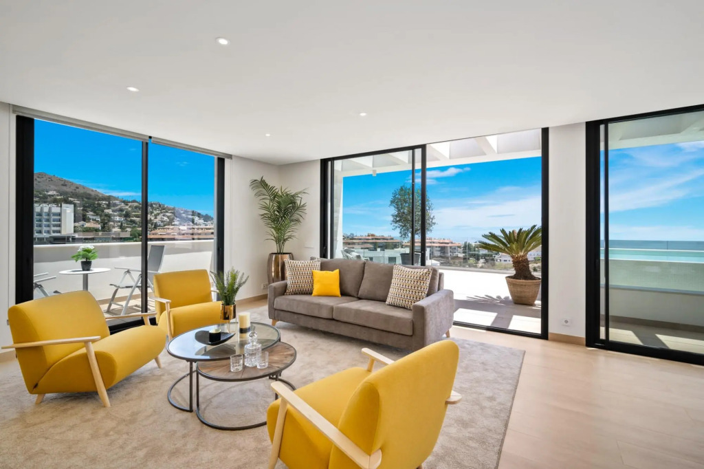 Yara In Fuengirola With 3 Bedrooms And 2 Bathrooms