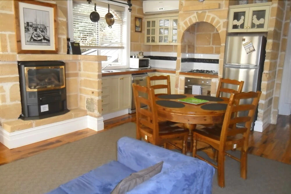 Stonecutters Inn