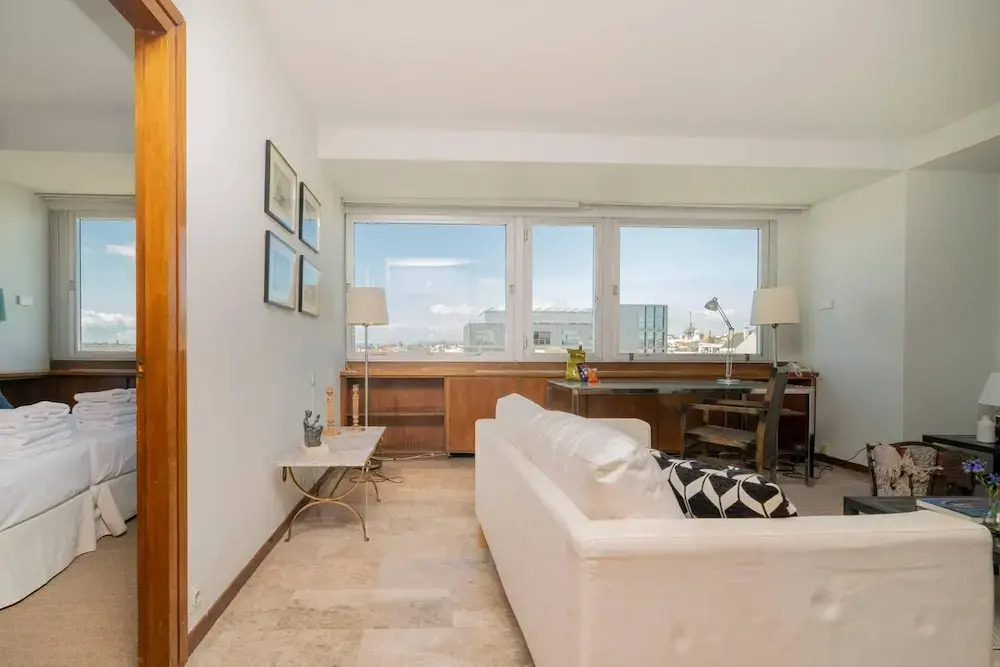 Colon 819 in Madrid With 1 Bedrooms and 1 Bathrooms