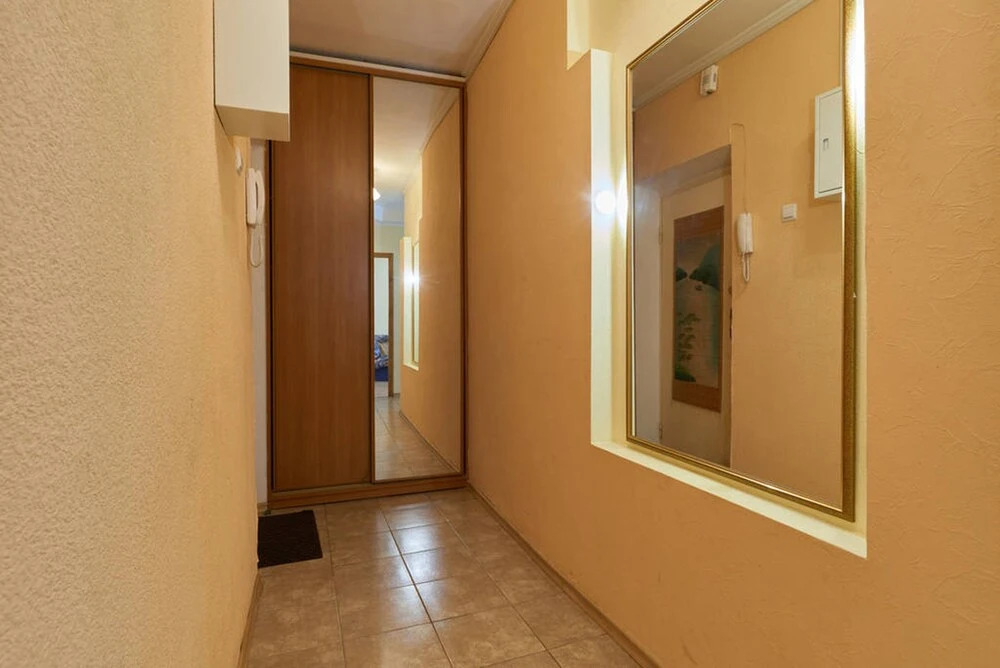 Апартаменты Home-Hotel, ул. Малая Житомирская, 10-1
