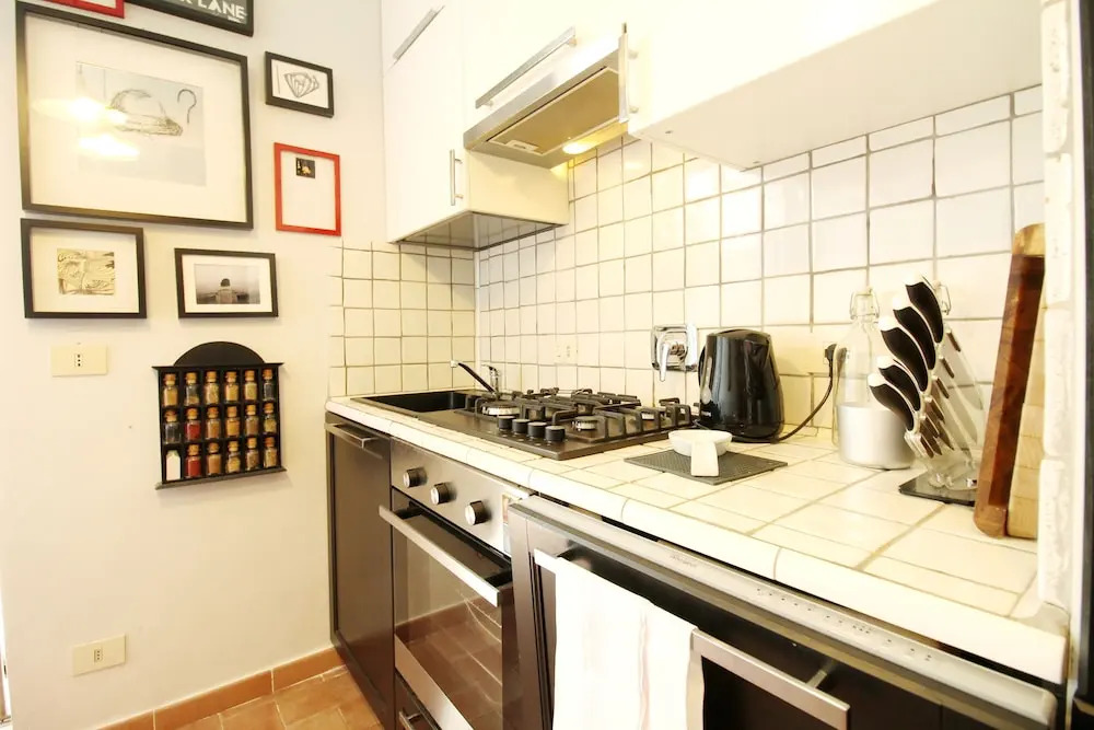 Groovy Rome Art Apartment