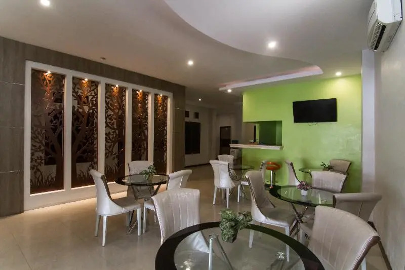Edotel Amanah Hotel Syariah by OYO Rooms