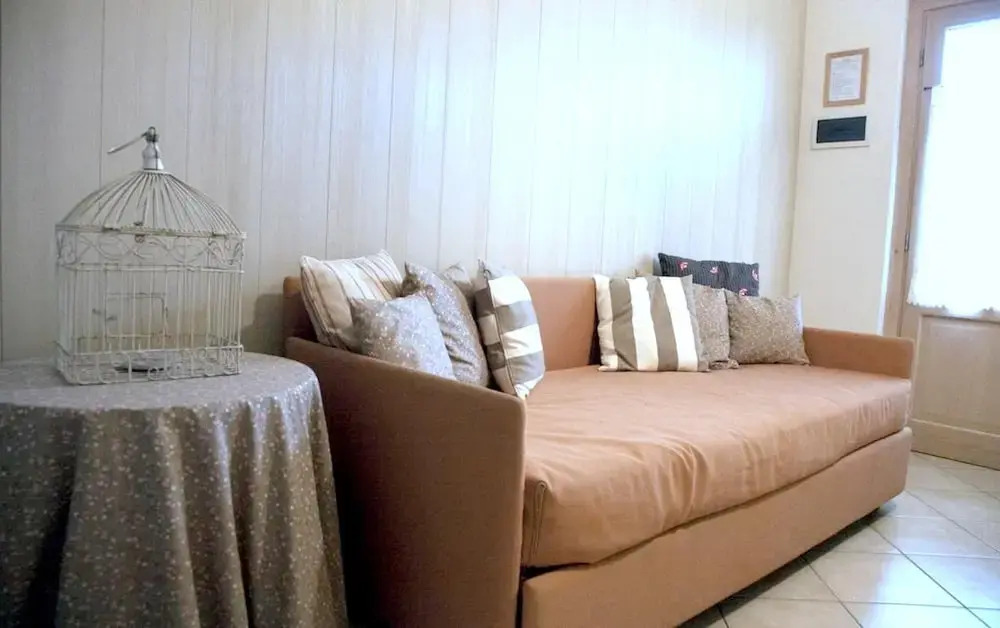Apartment With one Bedroom in Lonato Del Garda, With Wonderful Lake View, Pool Access, Enclosed Garden - Near the Beach